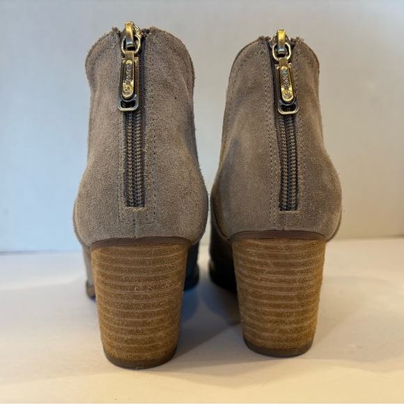 Blondo tan suede waterproof booties ankle boots size 9 M - Picture 8 of 11